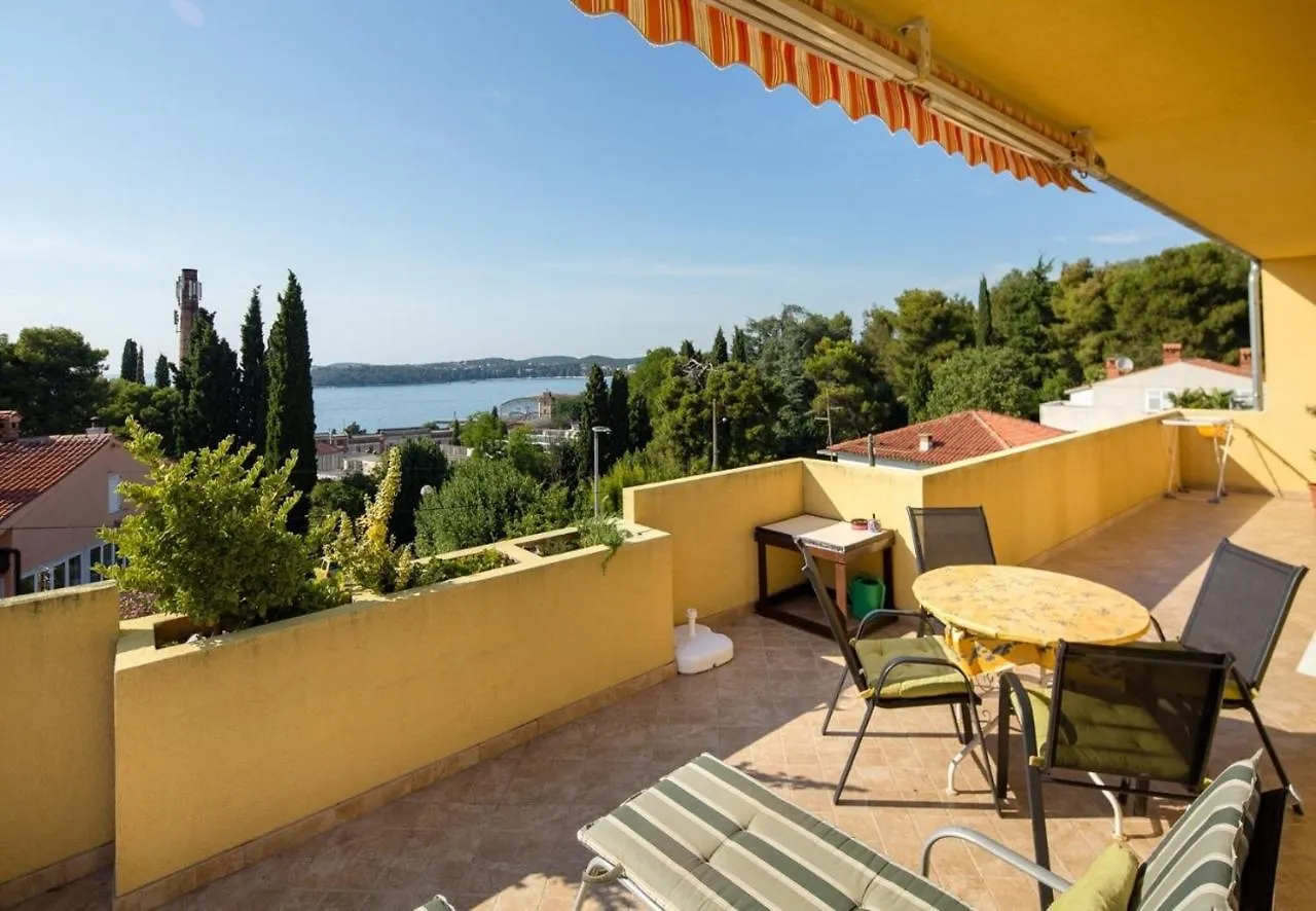 Apartment Draga With Sea View, Terrace & Parking Rovinj