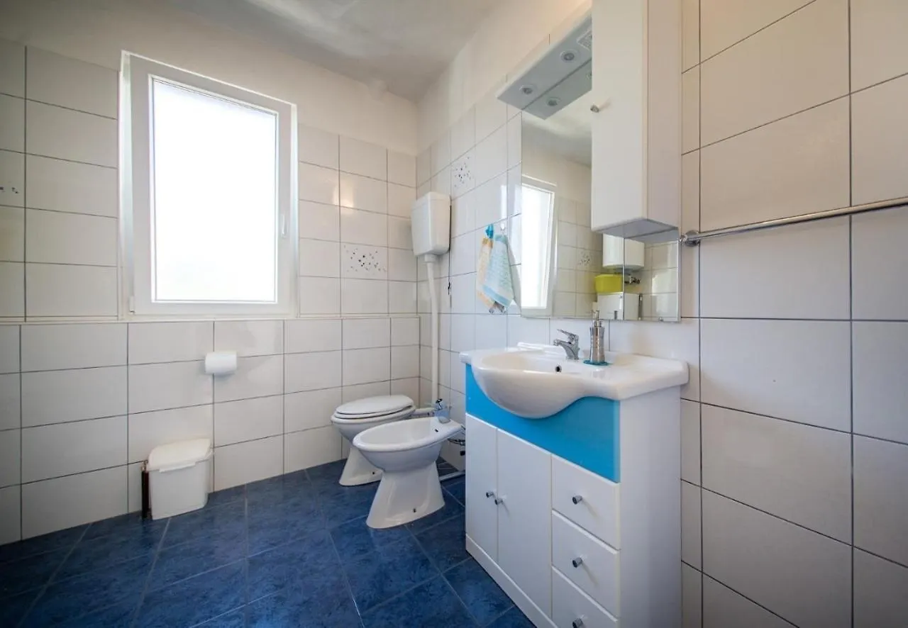 Apartment Draga With Sea View, Terrace & Parking Rovinj